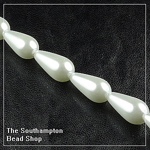 Glass pearl drop beads-White